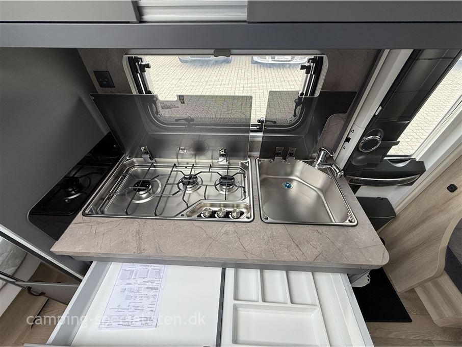 Hobby De Luxe 495 UL